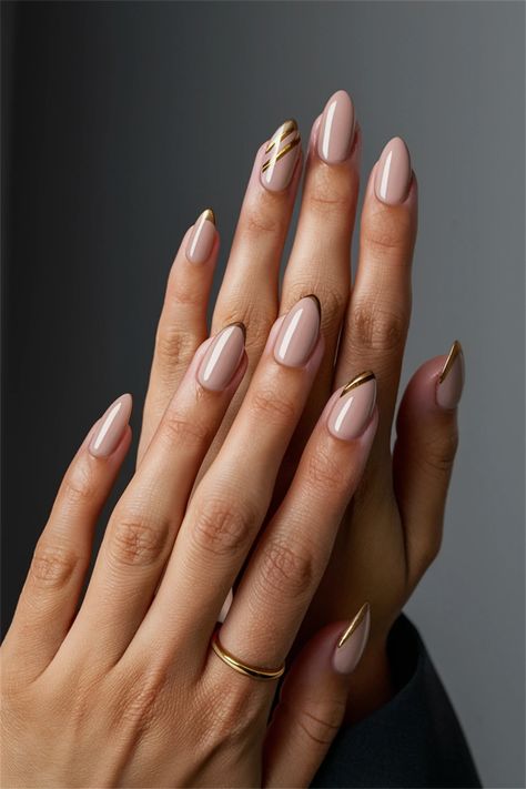 Transform your work vibe with these elegant simple nail ideas that scream sophistication! Picture clean, nude nails with a subtle matte finish and a single glossy accent nail on each hand, perfect for those killer meetings. This versatile style keeps it professional while adding a hint of personality, ensuring you’re always ready to make a statement. Whether at the office or on Zoom, these nails are a flawless choice! Bridesmaid Nails Neutral, Nude Nails With Gold Accent, Beige Nude Nails, Professional Nails For Work, Office Nails Professional, Mundane Beauty, Elegant Nude Nails, Simple Nude Nails, Simple Nail Ideas