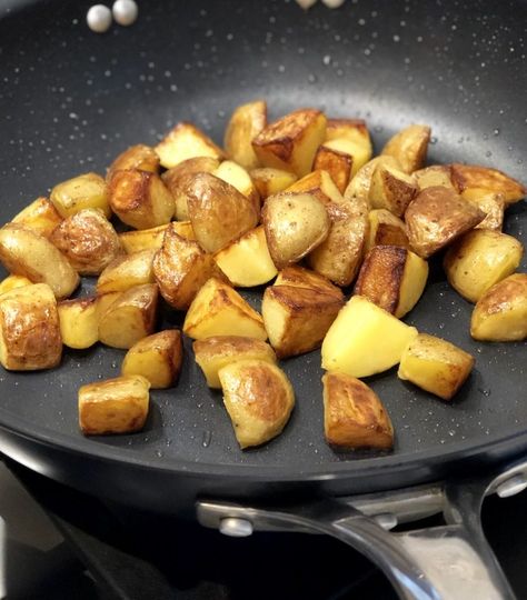 Pan Roasted Potatoes Stove, Roasted Potatoes Stove Top, Roasted Potatoes On Stove, How To Make Potatoes On The Stove, Cooking Potatoes On Stove, Potatoes On The Stove Top, Pan Cooked Potatoes, Stove Top Roasted Potatoes, Seasoned Potatoes On Stove