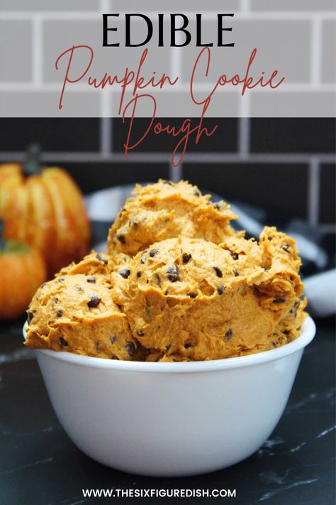 This edible pumpkin cookie dough with chocolate chips is made in less than 15 minutes. Pumpkin puree and chocolate chips come together in this cozy fall recipe to bring you the ultimate treat. #pumpkinrecipes #fallrecipes #pumpkincookies #ediblecookiedoughrecipes Pumpkin Cookie Dough, Pumpkin Cookie, Pumpkin Chocolate Chip, Edible Cookie Dough, Chocolate Chip Cookie Dough, Pumpkin Chocolate, Chocolate Chip Cookie, Cookie Dough, Chocolate Chip