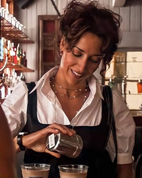 Bette Porter Style, Bette Porter, Jennifer Beals, The L Word, Living In Paris, Woman Crush, The Ring, How I Feel, Powerful Women