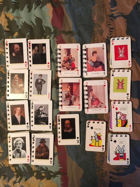 Deck Of Cards Room Decor, Customized Deck Of Cards, Diy Photo Playing Cards, Deck Of Cards Art Ideas, Playing Card Painting Ideas Aesthetic, Art On Playing Cards, Deck Of Cards Diy, Diy Deck Of Cards, Paint On Playing Cards