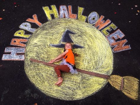 Halloween driveway chalk art! 2014 Halloween Driveway Chalk Art, Halloween Sidewalk Chalk Ideas, Fall Chalk Art Sidewalk, Pumpkin Chalk Art, Autumn Chalk Art, Chalk Halloween Art, Fall Sidewalk Chalk Art, Halloween Sidewalk Chalk Art, Halloween Driveway Ideas