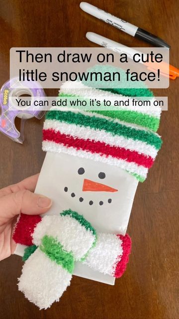 The Creative Kids’ Corner on Instagram: "⛄️Snowman Gift Wrap⛄️ Turn a simple gift for a teacher into this cute snowman gift! #giftideas #teachergifts #christmasgiftideas #teachergiftideas #giftwrappingideas #giftwrapping #giftideasforteachers" Diy Snowman Gifts, Chrismas Crafts, Gift Card Presentation, Gift For A Teacher, Gift Wrapping Techniques, Teachers Diy, Wrapping Gift Cards, Sock Crafts, Snowman Gifts