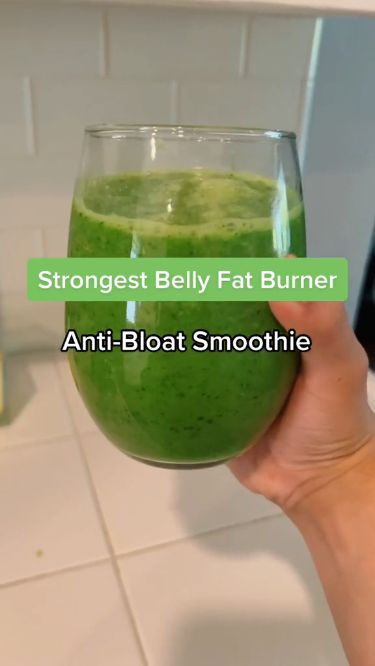 Anti-Bloat Smoothie#TheSmoothieDiet #SmoothieDiet #HealthyEating #Smoothies #WeightLoss #Fitness #Nutrition #VeganSmoothie #BreakfastSmoothie #HealthyLifestyle #FruitSmoothie #GreenSmoothie #SugarFreeSmoothie #Detox #HealthyFood #Protein #Vitamins #Minerals #OatmealSmoothie #FruitSmoothie #BerrySmoothie Anti Bloat Smoothie, Fat Burning Smoothies Belly, Fat Burning Smoothies, Belly Fat Burner, Good Smoothies, Healthy Smoothie, Green Smoothie Recipes, Fruit Smoothie Recipes, Fat Burning Drinks