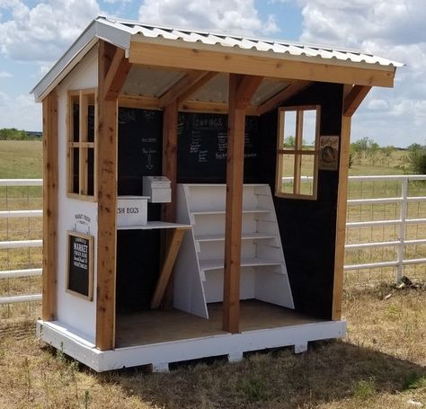 Small Farm Shop Design, Farm Stand Display Ideas, Produce And Flower Stand, Pallet Fruit Stand, Farm Stand Money Box Ideas, Vegetable Stand Ideas Farmers' Market, Diy Roadside Egg Stand, Cooler Egg Stand, Honor Box Farm Stand