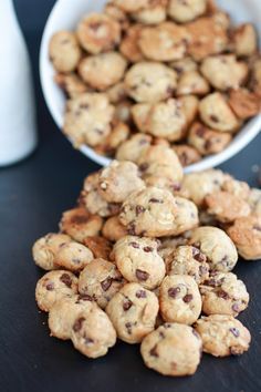 Baby Cereal Cookies:  Perfect for babies learning to self feed, no added sugar!  Great way to use leftover Infant Cereal!  1 cup Infant Single Grain Oatmeal Cereal, 2 mashed ripe bananas, 1 tsp vanilla, 1 egg, 1 tbsp butter, (optional: 1/4 cup mini chocolate chips, pictured) Mix everything together, form into tiny cookie balls on a greased baking sheet.  Bake at 350 for 7-10 minutes. Homemade Oatmeal Chocolate Chip Cookies, Cookie Crisp Cereal, Oatmeal Cereal, Homemade Cereal, Cereal Cookies, Cookie Crisp, Baby Cereal, Baby Snacks, Ripe Bananas