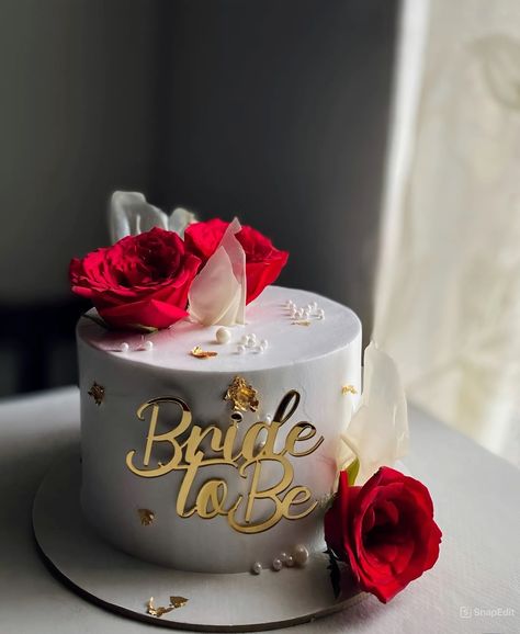 We’ve sold over 50 of these beautiful creations this wedding season alone🎀❤️ . . . Celebrating love and new beginnings with this stunning bride-to-be cake! 💍❤️ . . Tag your favorite bride-to-be❤️ . . Don’t miss out on this delicious treatttt!!!!🌸🎂 Most trusted Online Cake Delivery Service of INDIA🩷 Online Cake Delivery in Lucknow Link in Bio how to order- 1. Whatsapp us on +91 6387637074📞 2. Select designs flavour🎂 3. Discuss the price 4. Place the Order☎️ NOW IN #LUCKNOW !! Celebrate Yo... Bride To Be Cake Design, Simple Bride To Be Cake, Bride To Be Cake, Curtains Living Room Modern, Simple Bride, Online Cake Delivery, Handmade Gifts Diy, White Bride, Cake Delivery