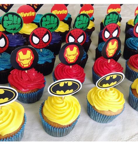 Superhero Birthday Party Cupcakes, Avengers Birthday Cupcakes, Marvel Themed Cupcakes, Avengers Cupcakes Ideas, Superhero Birthday Cupcakes, Super Hero Cupcakes For Boys, Marvel Cupcake Ideas, Cupcakes Avengers, Super Hero Cupcakes