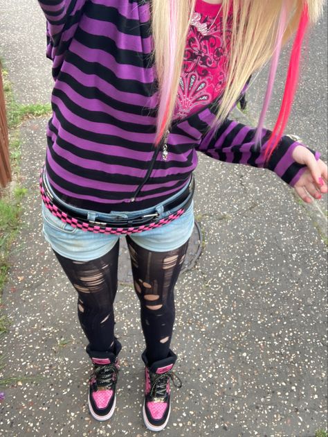 Scean Kid Outfits, Scene Outfit Inspiration, Colourful Goth Outfit, 2010s Emo Fashion, 2016 Emo Aesthetic, Scenecore Outfit Ideas, Scene Girl Outfits 2000s, Scenemo Outfits 2000s, Basic Scene Outfits