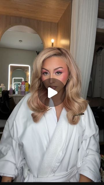 Old School Waves Hair, Diy Old Hollywood Hair, Big 80s Hair Curls, Hollywood Wave Tutorial, How To Do Old Hollywood Waves, Big Waves Hair Tutorial, Old Hollywood Waves Tutorial, Hollywood Curls Tutorial, Old Hollywood Hair Tutorial