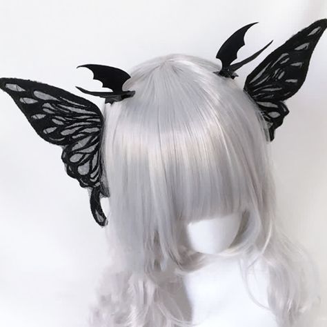 Gothic Bat Wings Moth Hair Clip Halloween Hair Accessory Complete any Halloween look with our Gothic Bat Wings Moth Hair Clip! Made with elegant, intricate details, this hair accessory adds a touch of dark elegance to your costume. Perfect for Halloween parties or themed events, this clip is sure to make you the center of attention. Halloween Accessories Hair, Anime Lingerie, Night Clubs, Halloween Hair, Character Inspo, Graduation Ceremony, Halloween Looks, Club Style, Night Party