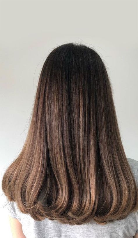 Hair Color Ideas For Brunettes Balayage, Hair Colour Ideas, Brown Hair Looks, Brown Hair Inspo, Brunette Balayage, Brunette Hair With Highlights, Beautiful Brunette, Gorgeous Hair Color, Hair Color Light Brown