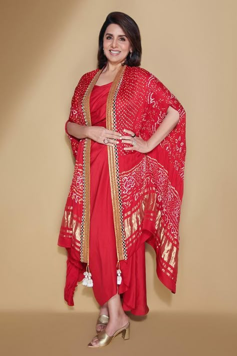 Buy Tisha Saksena Red Silk Draped Dress With Bandhani Cape Online | Aza Fashions Designer Bandhani Outfits, Rimple Bhandari Dresses, Cape Designs Indian, Silk Bandhani Dress Pattern, Bandhni Dress Design, Bandhani Shrug, Red Bandhani Dress, Bandhani Dress Design Patterns, Bandhani Dress Design