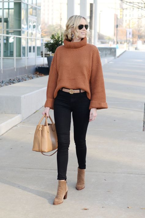 black jeans with tan sweater and accents, black and brown outfit Beige Sweater Black Pants Outfit, Tan Sweater Black Pants, Black Pants Brown Top Outfit, Terracotta Sweater Outfit, Tan And Black Outfit, Womens Black Jeans Outfit, Black Brown Outfit, Alisa Childers, Brown And Black Outfit