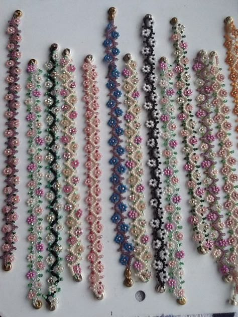 Seed Bead Tutorials, Jewerly Beads, Beading Jewelery, Beaded Jewlery, Bead Weaving Patterns, Beaded Rope, Seed Bead Tutorial, Beaded Bracelet Patterns, Bead Stitching