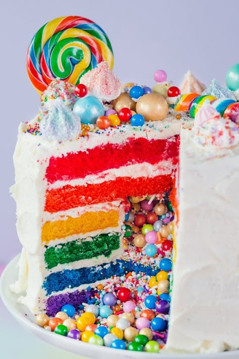 How To Make the Ultimate Rainbow Surprise Cake. Maybe you've seen cakes like this on Pinterest, your favorite baker's Instagram feed, or even IRL at your best friend's house and thought to yourself, "That cake looks so fun and complicated; I could never make that." I'm here to encourage you otherwise! You can totally make this knock-out, show-stopping surprise-inside rainbow layer cake from scratch. Piniata Cake, Swirl Cakes, Surprise Inside Cake, Rainbow Cake Recipe, Cake Flavours, Rainbow Layer Cakes, Nursing Cake, Inside Cake, Rainbow Birthday Cake