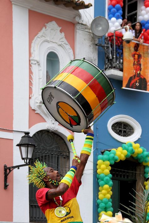 Salvador - Bahia Carnaval Salvador, Brazil Art, Celebration Around The World, Dream Book, Summer Prints, Pattaya, Character Aesthetic, Samba, Energy Healing