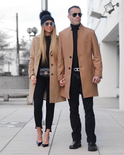 Trending Couple Jacket Ideas for 2019 - ACW Family Photo Outfits Black, Couples Matching Outfits Swag, Couple Outfits Matching, Couple Jacket, Couple Outfit Ideas, Couple Matching Outfits, Couple Fashion, Couples Outfit, Cute Couple Outfits