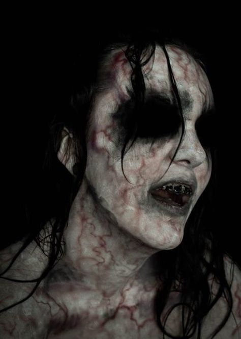 Sfx Makeup Ideas Gore Scary Halloween, Sfx Face Makeup, Demon Makeup Scary, Demon Make Up, Scary Special Effects Makeup Horror, Sfx Gore Makeup, Sfx Makeup Ideas Scary Halloween, Sfx Makeup Horror Make Up, Sfx Makeup Looks