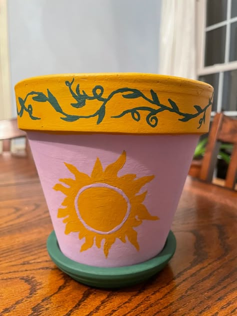 Painted Flower Pot, Terra Cotta Pot Crafts Diy, Plant Pot Design, Diy Pottery Painting, Flower Pot Art, Pot Painting, Painted Pots Diy, Flower Pot Design, Painted Plant Pots