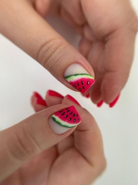 2024 Summer Short Nail Trends: Cute Designs, Inspo, and Colors for Gel and Acrylic Nails Nail Yalda Night, Yalda Night Nail Design, Yalda Nail Design, Chic Nail Ideas, Short Nail Trends, Popular Nail Shapes, Animation Nails, Watermelon Nail Designs, Short Round Nails