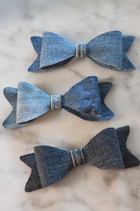 Double Take Denim: Bow Ties from Jeans Scraps & Waistbands #recyclejeans #recyclejeansprojects #recyclejeansbagpattern Jean Fabric Projects, What To Make With Denim Fabric, Recycling Denim Jeans, Things To Make With Denim, Denim Accessories Diy, Denim Scraps Ideas, Jeans Diy Upcycle, Recycle Jeans Projects, Old Jeans Projects