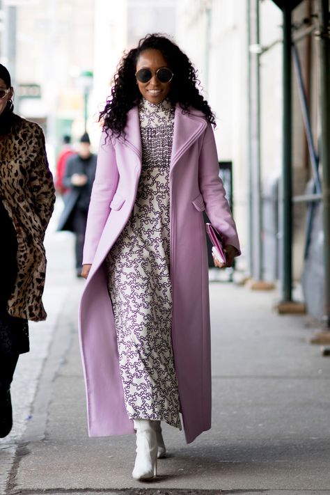 Lilac Coat Outfit, Purple Couture, Lilac Coat, Street Style 2018, January Jones, Top Street Style, Leandra Medine, Giovanna Battaglia, New York Street Style