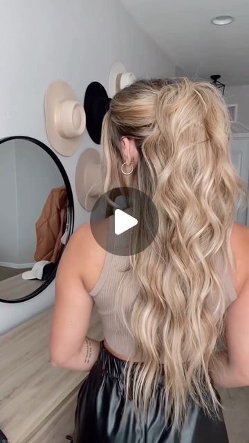 Daily Hair Tutorials 💇‍♀️ on Instagram: "New year’s hairstyle 🥰✨ Follow @thehairvibes for more easy hairstyle ideas❕ 📸: @hairbybreanna_ #hairvideo #tutorialvideo #hairstyle #tutorialhairdo #braidoftheday #naturalhairtutorial #hairstylevideo #hairvideoshow #hairoftheday #hairtutorialvideo #videohair #hairstyleideas #hairvideotutorial #hairtransformation #hairtutorial #hairstyleideas #braidsofinstagram #tutorialhair #hairglamvideos #hairstyletutorial" Nye Hairstyles, Natural Hair Tutorials, Nye Outfits, Easy Hairstyle, Holiday Hairstyles, Hair Videos Tutorials, Hair Tutorials, Hair Transformation, Hairstyle Ideas