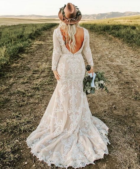 Champagne Lace Wedding Dress Long Sleeve, Western Style Dresses Wedding, Western Style Wedding Dresses Plus Size, Rustic Country Wedding Dresses Lace Gowns Long Sleeve, Boho Western Wedding Dress With Sleeves, Boho Western Wedding Dress Plus Size, Lace Western Wedding Dress, Long Sleeve Lace Wedding Dress Boho, Western Plus Size Wedding Dresses