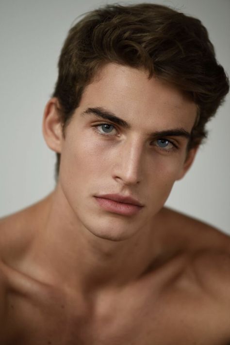 Brown Hair Brown Eyes Guy, Amerigo Valenti, Brown Hair Male, Brown Hair And Hazel Eyes, Brown Eyes Blonde Hair, Brown Eye Boys, Brown Hair Boy, Brown Hair Men, Blonde Hair Brown Eyes