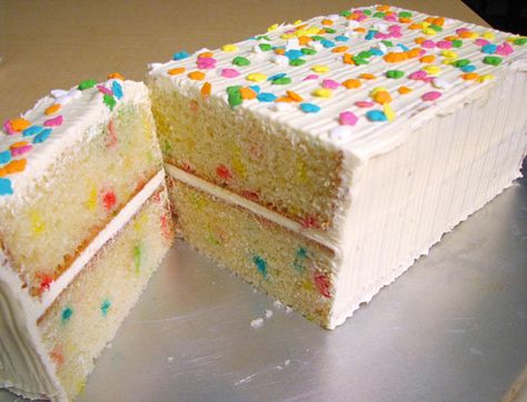 Whipped Buttercream, Confetti Cake, Sweet Like Candy, Buttercream Icing, Food Tasting, Cross Section, Pretty Food, Cute Food, Vanilla Cake