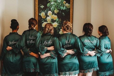 Emerald Green Bridesmaid Robes Bridesmaid Gifts Lace - Etsy Emerald Green Bridesmaid Proposal, Bridesmaid Proposal Emerald Green, Green Bridesmaid Robes, Emerald Green Wedding Theme, Elvish Wedding, Groom Flower, Bridesmaids Party, Emerald Colour, Satin Robes