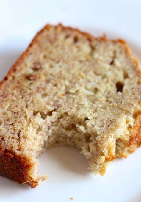 Cottage Cheese Banana Bread?utm_source=12tomatoes Cottage Cheese Loaf, Quick Banana Bread Recipe, Cottage Cheese Banana, Quick Banana Bread, Cake Mix Banana Bread, Cheese Loaf, Roasted Banana, Beer Bread Recipe, Pumpkin Breakfast