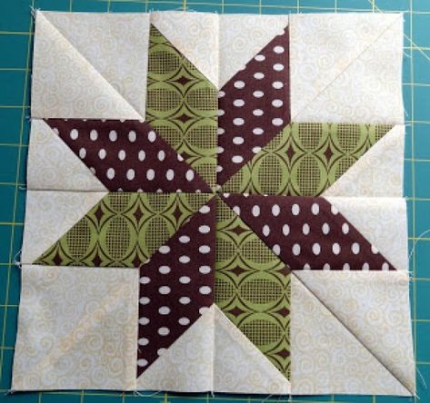 The star block is a fairly classic pattern in quilting and although it looks simple, there are many different options for the pattern to be layed out.  With many of them containing half square tria… Star Quilt Blocks, House Quilts, Star Quilt Patterns, Quilt Block Tutorial, Techniques Couture, Star Quilts, Quilting Techniques, Free Quilting, Quilting Tips