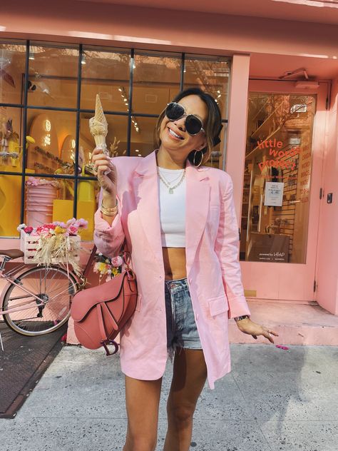 Baby Pink Blazer Outfit, Outfit With Pink Bag, Pink Dior Bag, Amsterdam Fits, Light Pink Blazer Outfit, Checkered Blazer Outfit, Vday Shoot, Daring Outfits, Pink Blazer Outfit