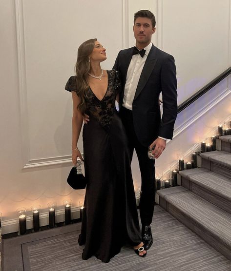 Black Tie Event Couple Outfit, Men Black Tie Optional Outfit, All Black Wedding Party Attire Guest, Black Tie Dresscode, Black Tie Wedding Guest Couple, Mens Black Tie Optional Attire, Wedding Guests In All Black, Mens Formal Wedding Attire Guest, All Black Wedding Guest Attire