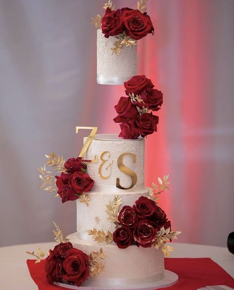 Red White Wedding Cake, Red And White Wedding Cake, Red Wedding Cake, Champagne Wedding Cakes, White And Gold Wedding Cake, Wedding Cake Pearls, Red And White Weddings, Wedding Cake Photos, Classic Wedding Cake