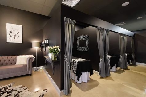 Lash Room Paint Colors, Lash Lounge Salons, Beauty Salon Interior Black And White, Black White And Grey Beauty Salon, Lash Room Interior Design, Black And White Spa Decor, Salon And Lash Studio, Lash Salon Layout, Black Lash Studio Decor