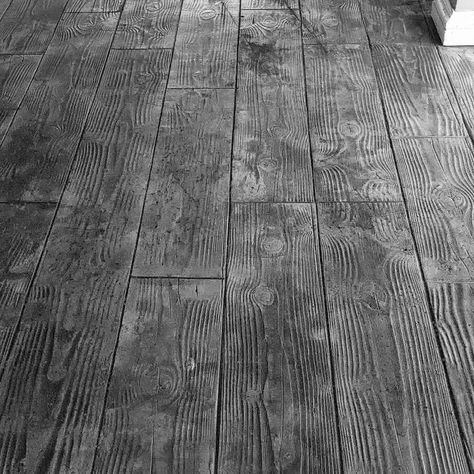 Wood stamped concrete overlay in Grey Stamped Concrete Overlay, Wood Stamped Concrete, Printed Concrete, Textured Concrete, Pattern Concrete, Ranch House Designs, Concrete Overlay, Cement Floor, Concrete Wood