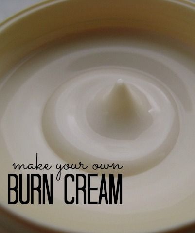 We can get burned in many ways by things around our house. If it is just a minor burn it can be safely treated at home. There are many creams and sprays you can purchase but there are many natural treatments you can keep in your home. If it is a 3rd degree burn, or … Burn Cream, Degree Burns, Diy Kosmetik, Diy Remedies, Cooking Guide, Homemade Remedies, Cleaners Homemade, Diy Health, Natural Home Remedies