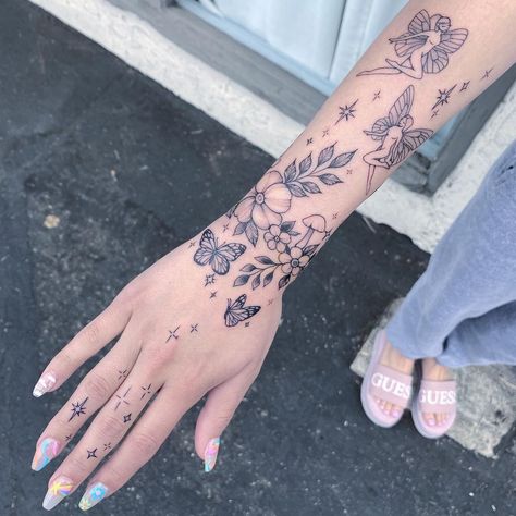 Vintage Aesthetic Tattoos, Small Fairy Tattoos, Whimsical Tattoos, Timeless Tattoo, Aesthetic Tattoos, Fairy Tattoo, Arm Tattoos For Women, Dainty Tattoos, Subtle Tattoos