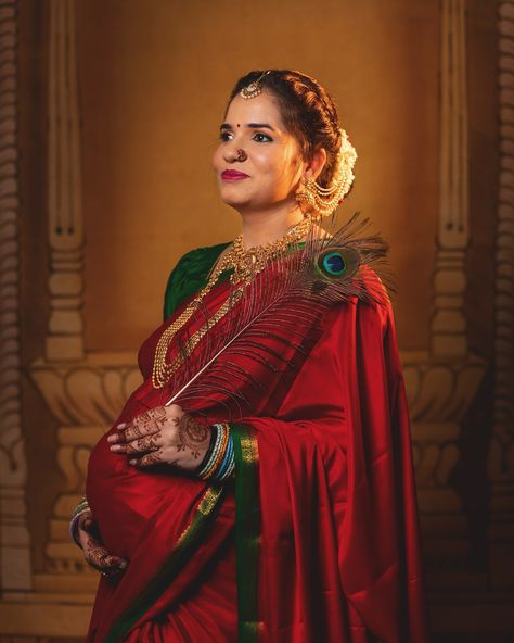 Maternity is a journey to be memorised for a lifetime🤩 Liking, commenting and sharing will be very much appreciated 😁 For Bookings DM or Whatsapp us @+91 9962609796 Shot by @chuppido Shot on @canonindia_official #5dmarkiv @godoxlighting #thephotophiles #momentsinmotherhood #mompreneur #photooftheday #expectingmom #babybump #maternityphotoshoot #healthypregnancy #maternityphotographer #maternityphotosession #babyontheway #best #creative #affordable #maternityphotography #in #chennai #ma... Maternity Shoot At Home Indian, Maternity Photo Shoot Ideas Traditional, Simple Maternity Photoshoot Ideas, Maternity Photography Traditional, Meternati Photo Shoot Indian, Metarnity Photoshoot Indian At Home, Saree Maternity Photoshoot, Pregnancy Photoshoot Indian, Maternity Photography Indian