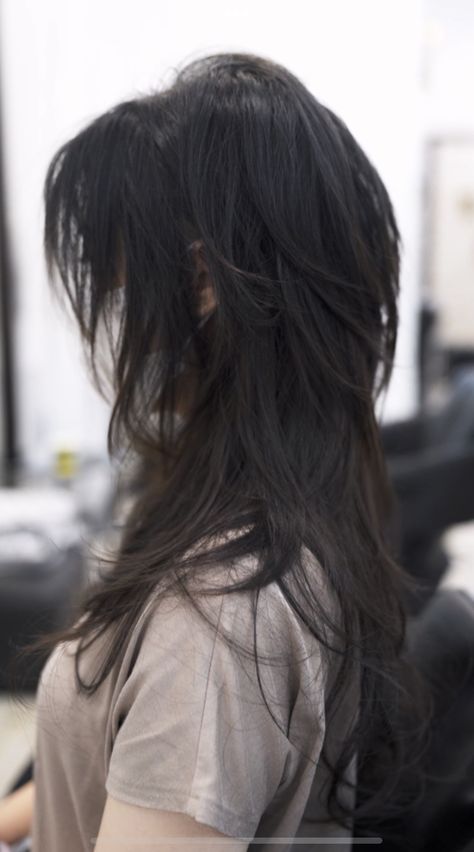 Wolf cut 2 Layered Hair, Long Layered Haircuts Goth, Wolf Haircut Woman Long, Women’s Wolf Cut Long Hair, Long Wold Cuts, Soft Long Mullet Women, Long Wolfcut Unstyled, Wolfcut Bangs Long, Wolf Cut For Long Hair With Bangs