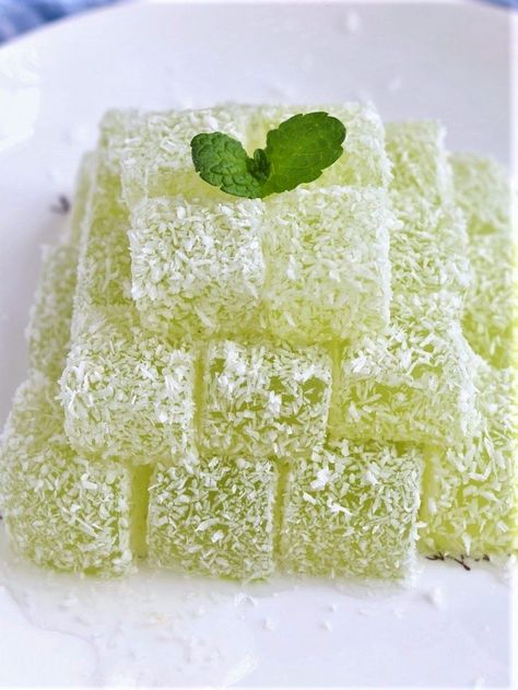 Cucumber Dessert Recipes, Vegan Summer Snacks, Baking With Cucumbers, Malaysian Dessert Recipe, Chinese Food Dessert, Cucumber Desserts, Dessert Recipes Asian, Cucumber Dessert, Thai Dessert Recipe