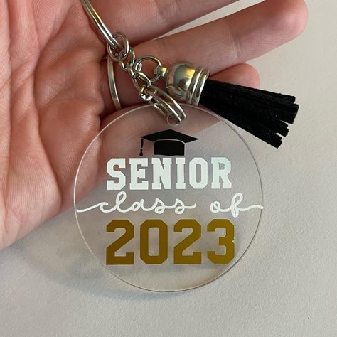 Creative Dream Co (@creativedreamcous) • Instagram photos and videos Senior Class Of 2023, Senior Graduation Gifts, Tshirt Printing Business, 2023 Graduate, Vinyl Acrylic, Cricut Explore Air Projects, Diy Graduation Gifts, Graduation Keychain, Graduation Crafts