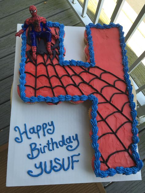 Spiderman cupcakes cake spiderman theme cake Cupcakes Number, Spiderman Theme Cake, Shared Birthday Parties, Cake Spiderman, Superhero Rings, Birthday Spiderman, Spiderman Birthday Party Decorations, Spiderman Cupcakes, Spiderman Birthday Cake