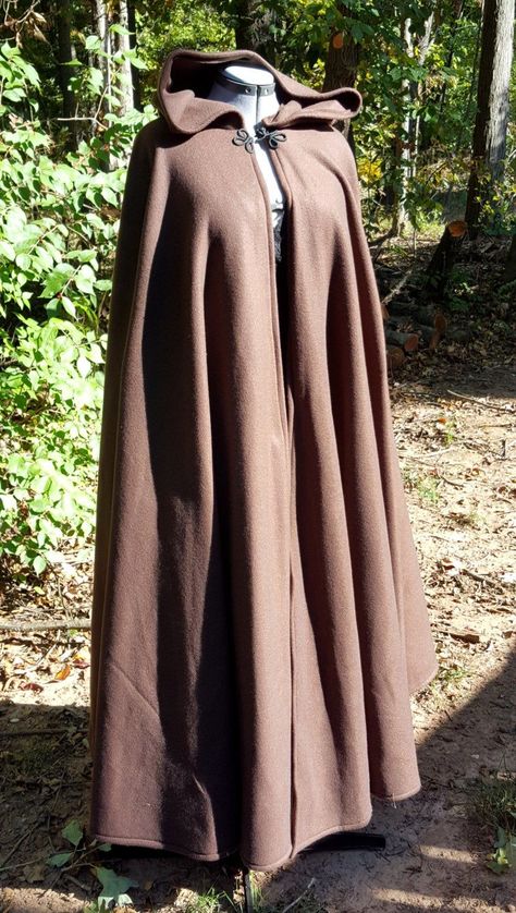 21fe5b8ba755eeaece7a450849876228desc52791500ri Hooded Cloak Pattern, Brown Cloak, Cloak Pattern, Long Cloak, Medieval Cloak, Cape With Hood, Boating Outfit, Hooded Cloak, Langer Mantel