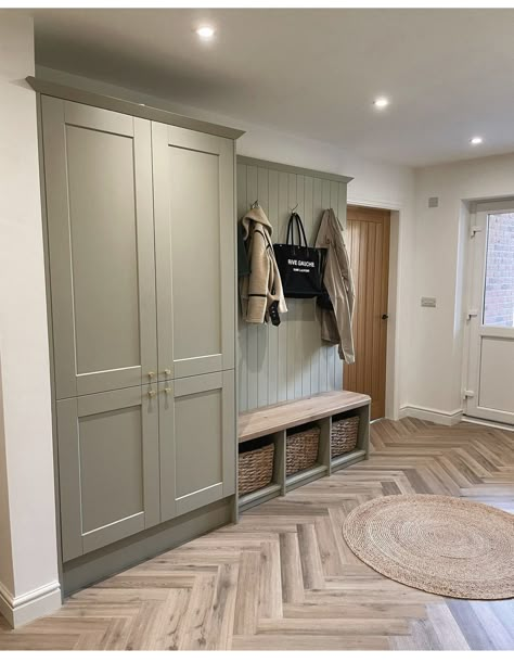 Modern Country Cottage, Boot Room Utility, House Renovation Design, Utility Room Designs, Mudroom Remodel, Mudroom Decor, Home Hall Design, Mud Room Storage, Mudroom Design