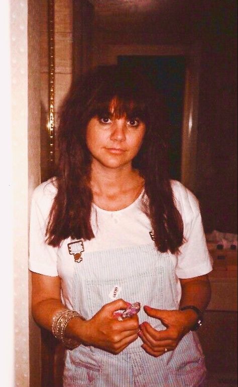 Woman Images, Pic Beautiful, Linda Ronstadt, Women Of Rock, Music Pics, Female Musicians, Music Photo, Tony Awards, Stevie Nicks