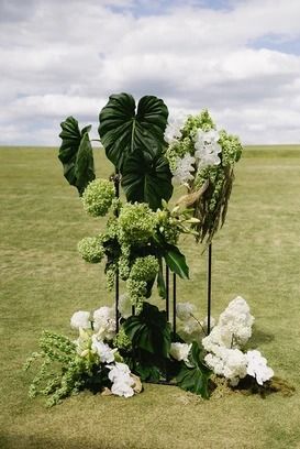 Modern green and white wedding florals at Harriett at St Hubert Estate Tropical Reception, 2025 Inspiration, Wedding Columns, Purple And Green Wedding, Modern Wedding Ceremony, Mid Journey, Green Event, Mediterranean Wedding, Simple Decoration